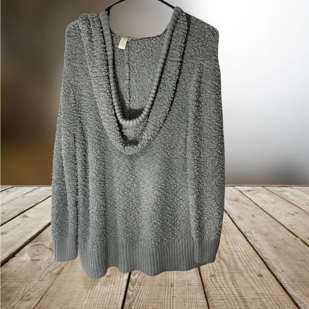 Green Tea Knit Hooded Sweater - Picture 2 of 8